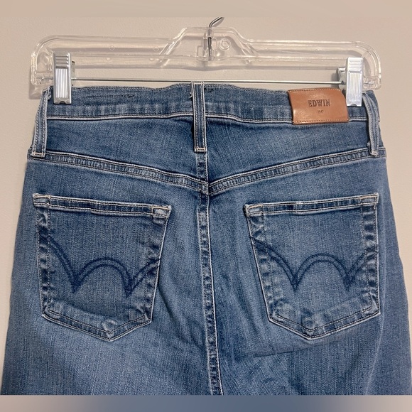 Edwin Elin Crop Straight Blue Jeans Women’s size 25 - Picture 9 of 15